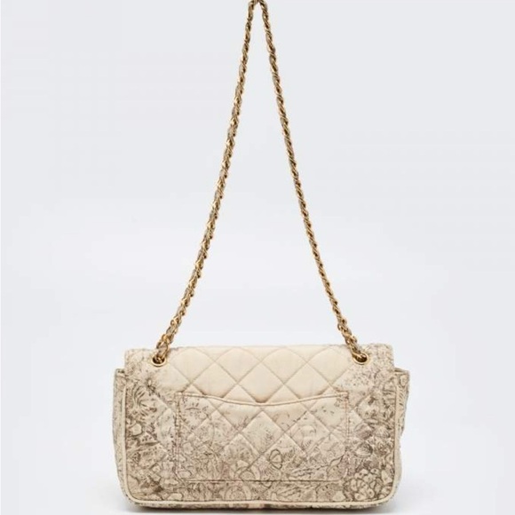 Prada Quilted Floral Shoulder Bag in Cream with Gold Hardware - Picture 4 of 16
